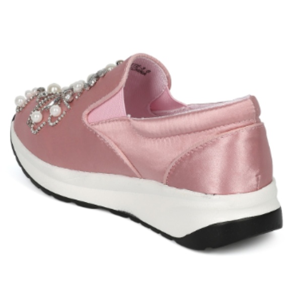 NEW Women's Strap Almond Toe Sneaker Flat - Picture 3 of 3